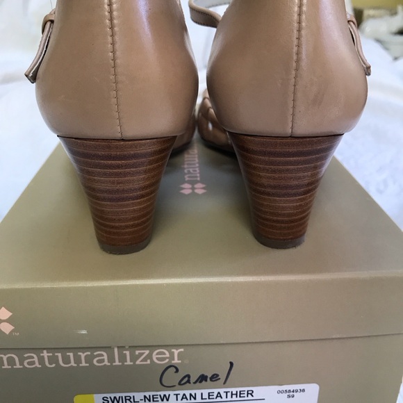 Naturalizer Tan Leather Heels - Picture 5 of 8